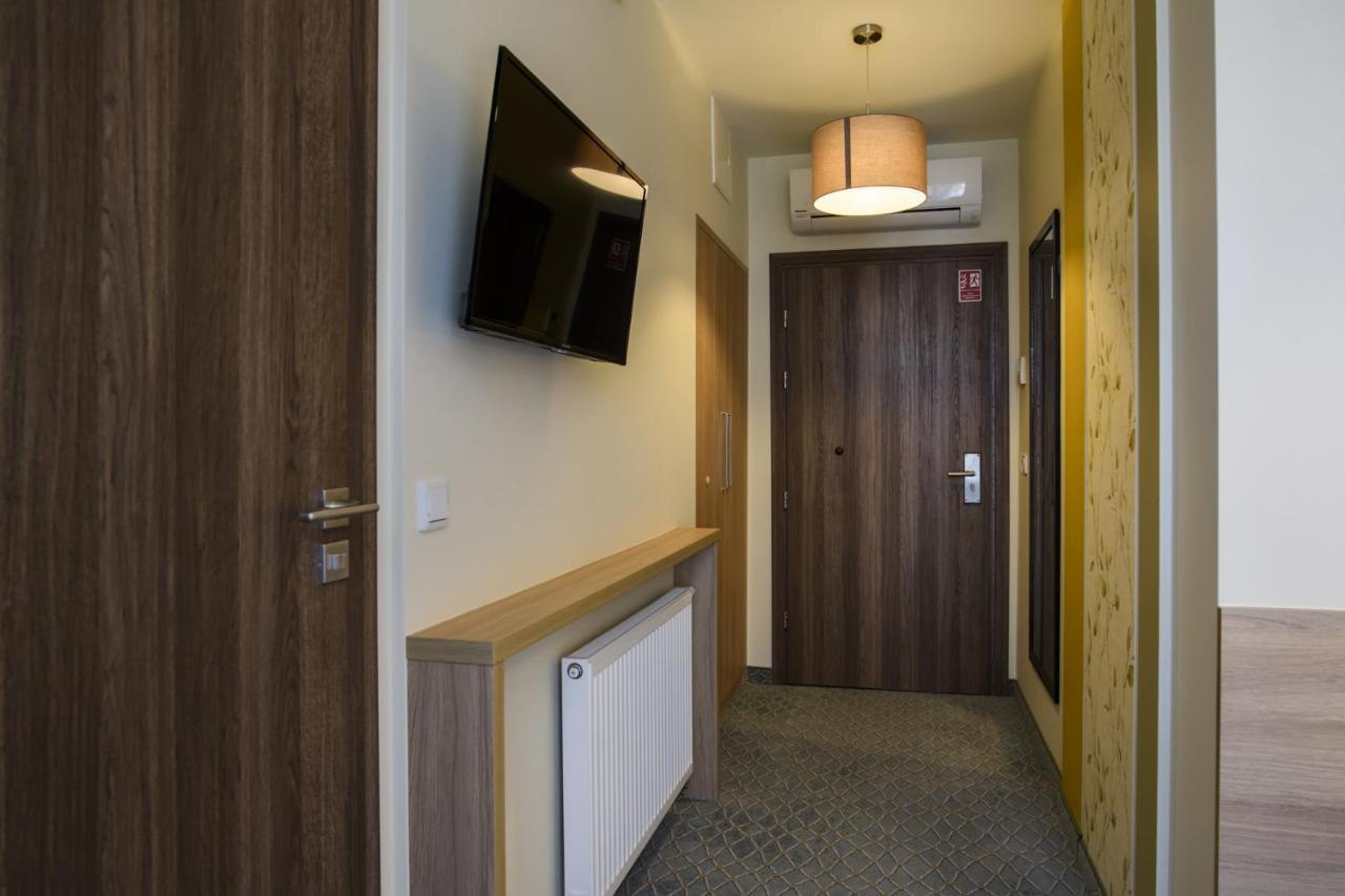 Hotel Brzozowka Busko-Zdrój Extérieur photo