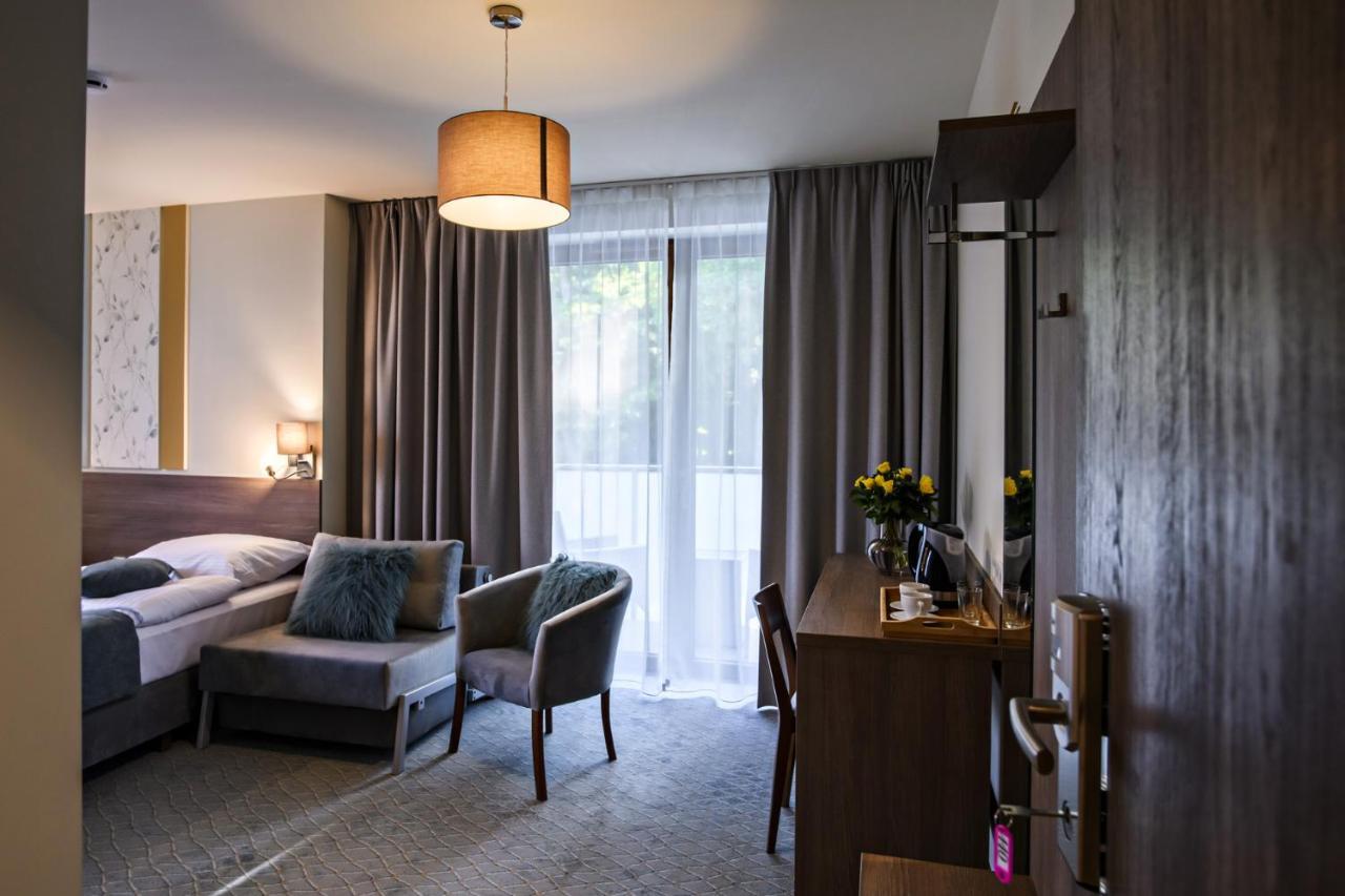 Hotel Brzozowka Busko-Zdrój Extérieur photo